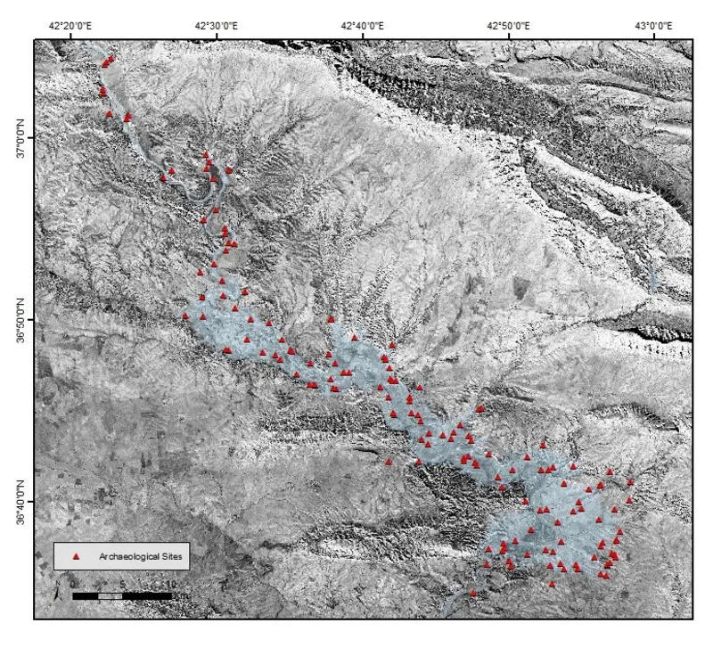 Figure 3 - The archaeological Sites of the Mosul Dam Reservoir Survey on a CORONA 1102 photomosaic (Dec 1967, courtesy USGS). Credits: F.Simi and P. Sconzo. Figure 3 - The archaeological Sites of the Mosul Dam Reservoir Survey on a CORONA 1102 photomosaic (Dec 1967, courtesy USGS). Credits: F.Simi and P. Sconzo.